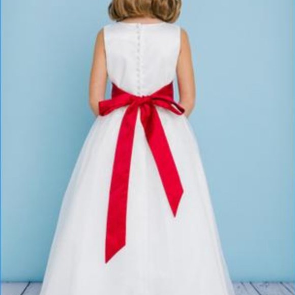 Rosebud Fashion Flower Girl Dress - Picture 5 of 8